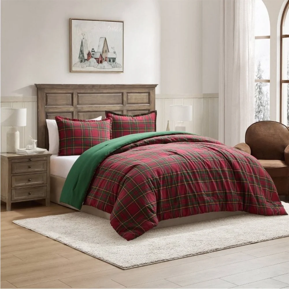 Hallmark King Flannel Plaid Comforter Set. Red
